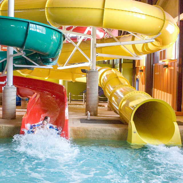 Water Parks Fiberglass Slide Playground Equipment Water Slides for Family Outdoor Aqua Park