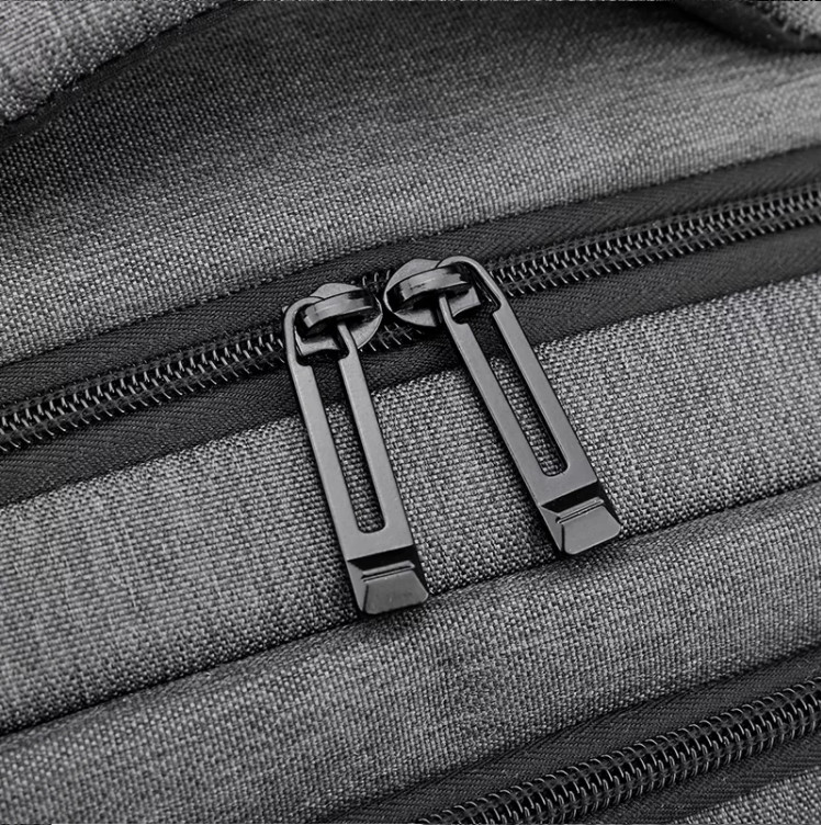 15.6 Inch Business Laptop Backpacks Waterproof Travel Backpack With Usb 28*16*42 Cm