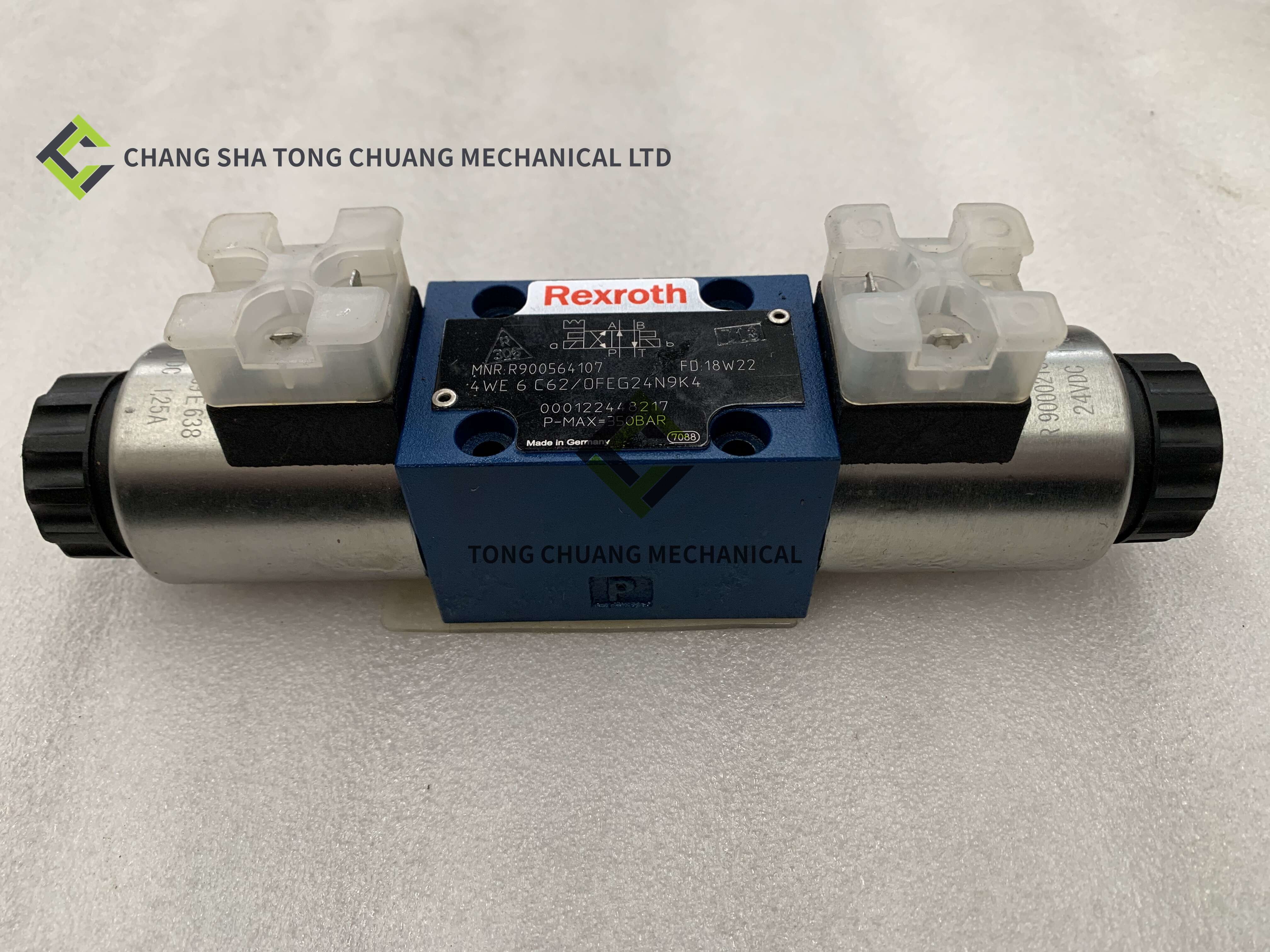 Zoomlion, Sany Heavy Industry coagulation mechanical spare parts, electromagnetic reversing valve 4WE6C6X / OFEG24N9K4