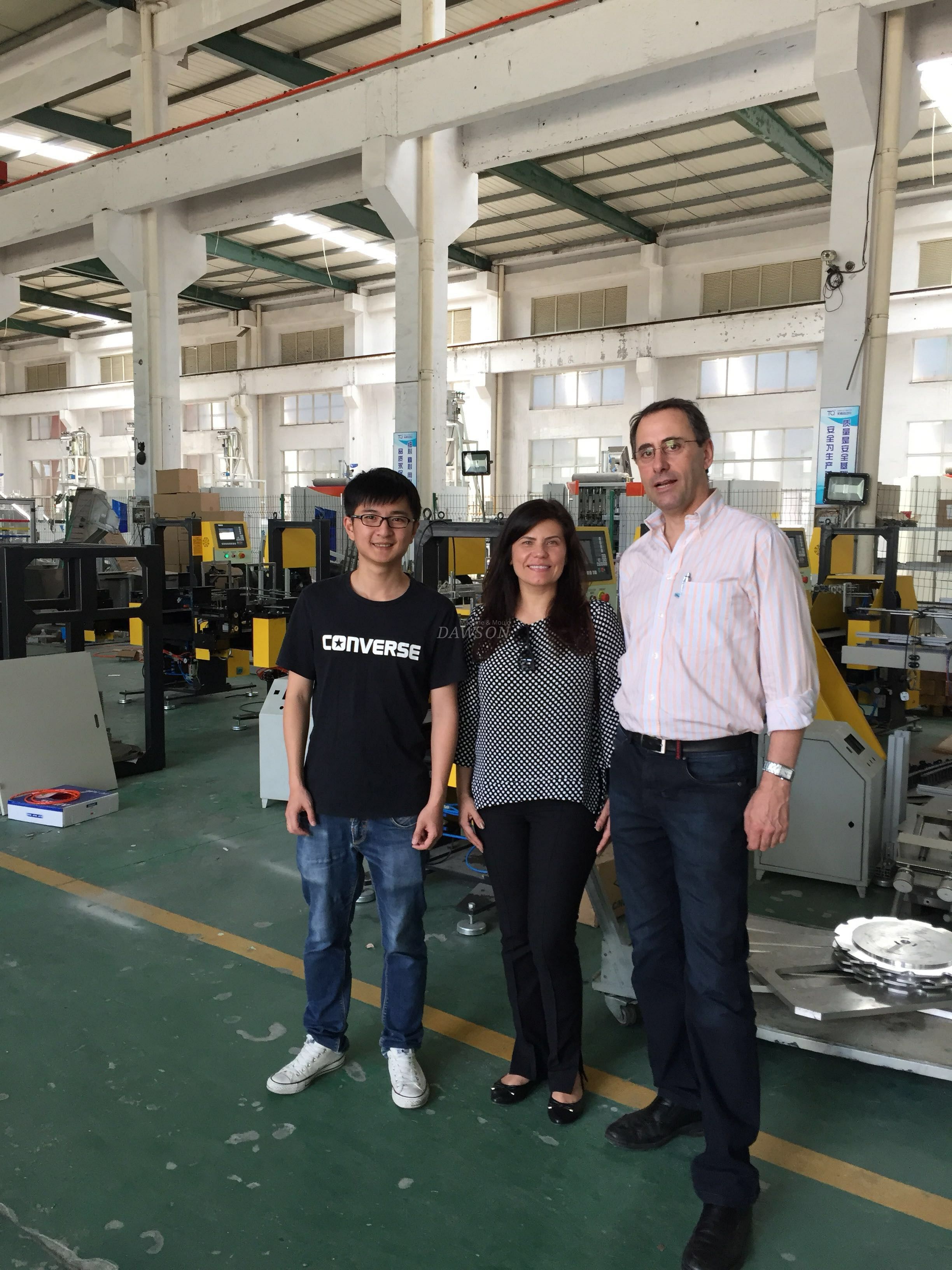 Automatic Plastic Auxiliary Machine Drum 50ml 30L On Line Bottle Neck Cutting