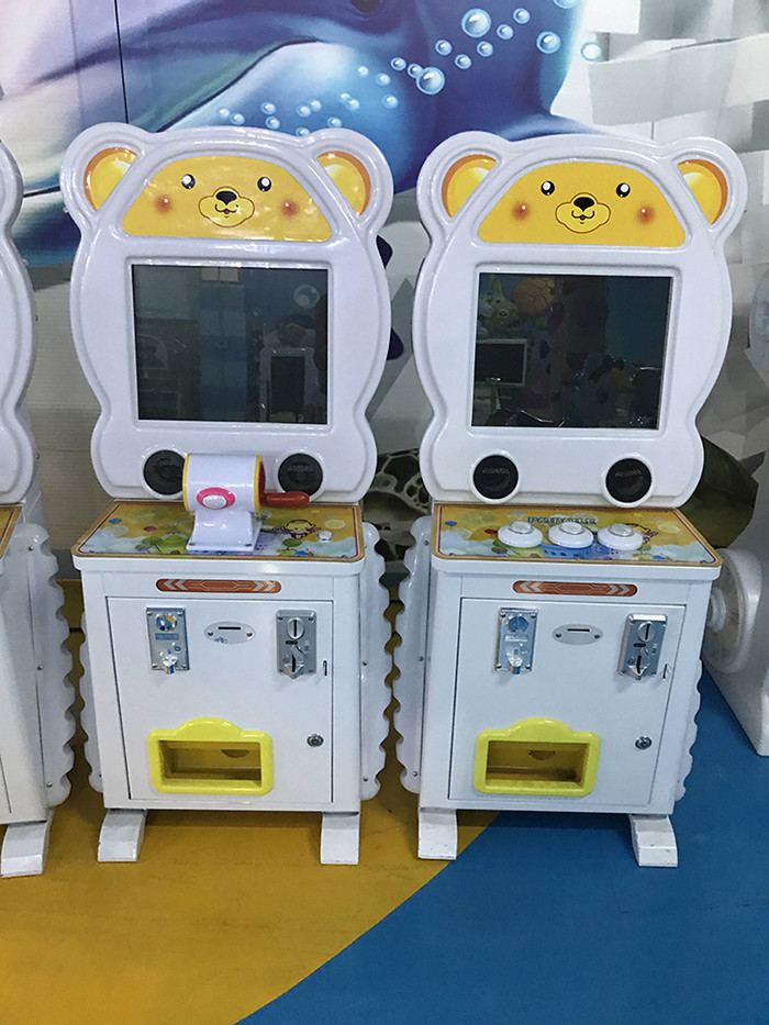 Coin Operated Machine Cute Bear Pat Music Video Game Gift Lottery Game Machine For Kids