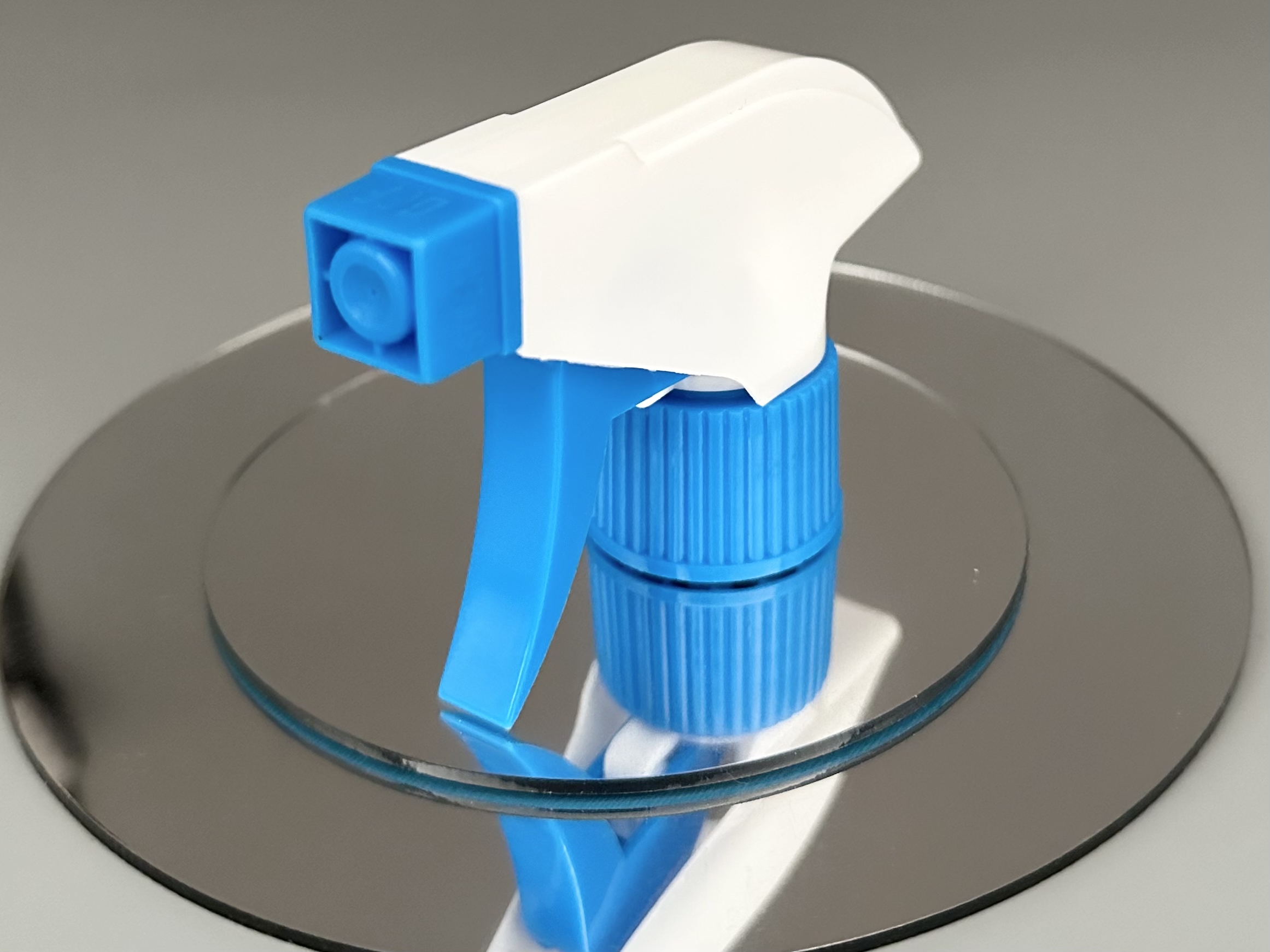 28mm Plastic Hand Trigger Sprayer Cleaning Sprayer with and 0.8ml/T Discharge Rate
