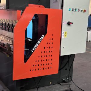 WE67K Delem DA58T 4+1 Axis CNC Metallugy Metal Progressing Bending Machine