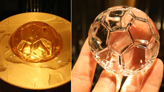 Amazon Best Selling Wholesale Make Your Own Soccer Ball Football Shape Silicone Ice Cream Ice Cube Mould
