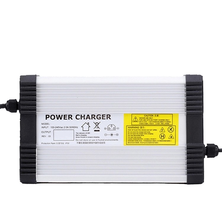 Rechargeable 58.8V 8A 14S Lithium Ion Battery Chargers 48V Scooter