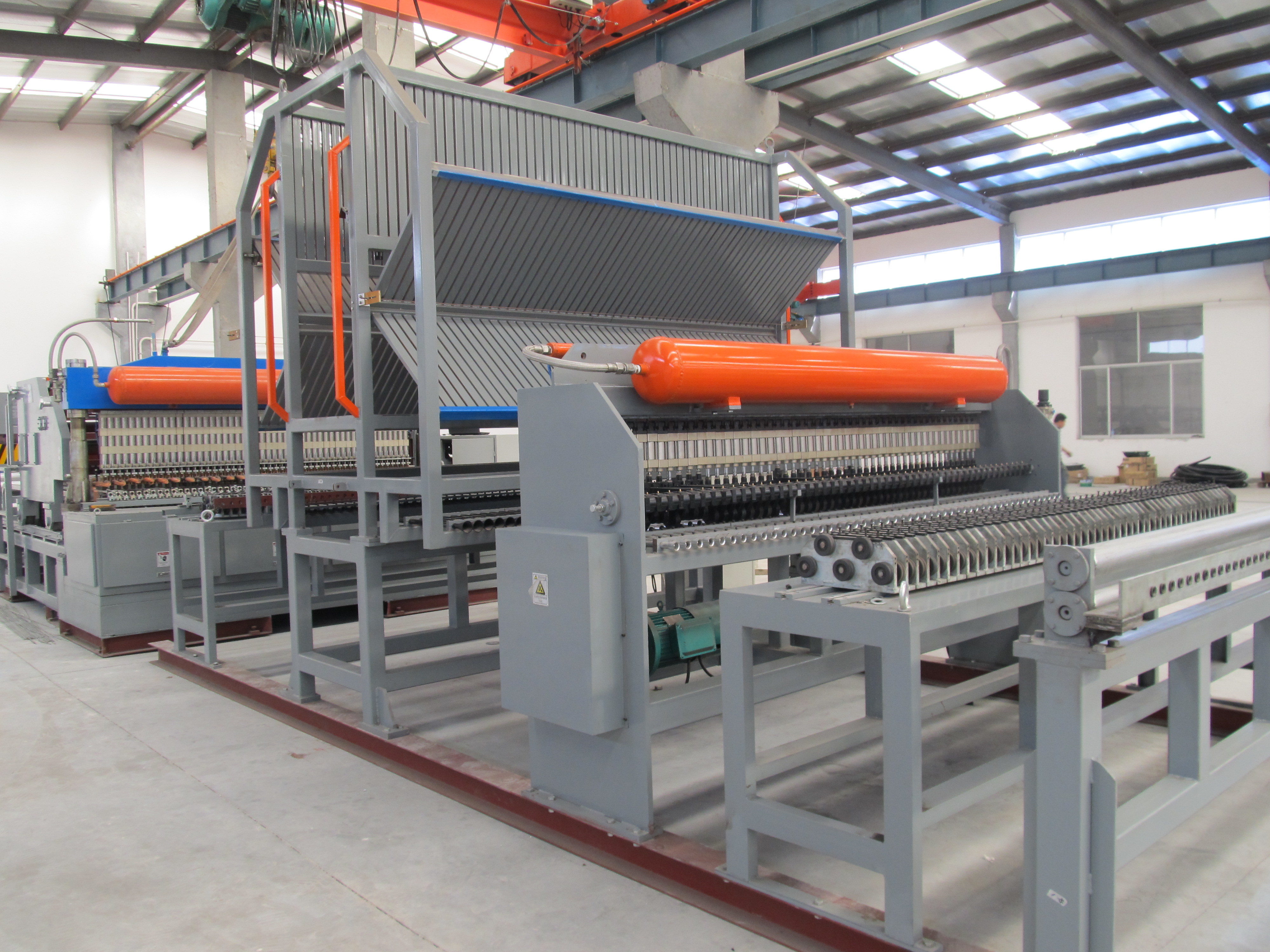  Automatic Pneumatic Fence Mesh Welding Machine For Reinforcing Rebar Panel Manufactures