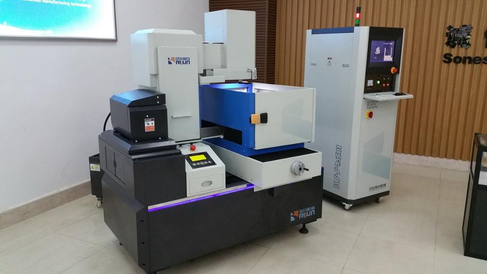2018 wire edm machine Price Big Size