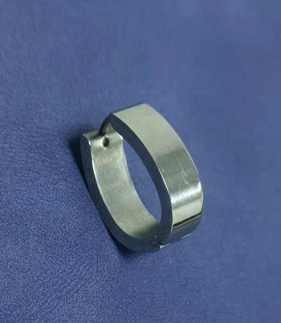 Stainless Steel Silver Jewelry Components Pendant Grounding PVD Coating