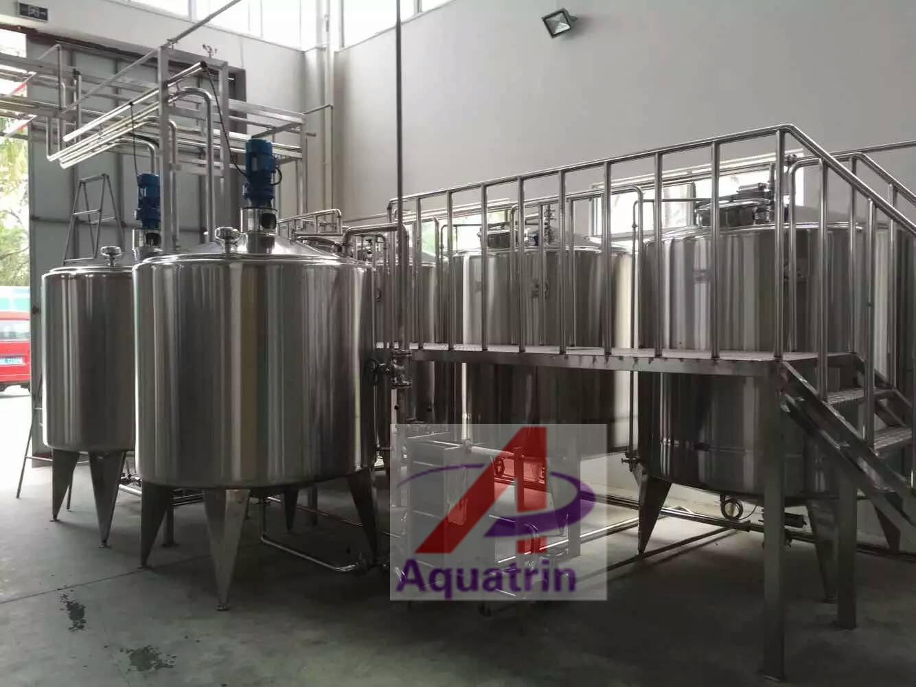 SGS Isobaric Liquid Filling And Capping Machine High Speed
