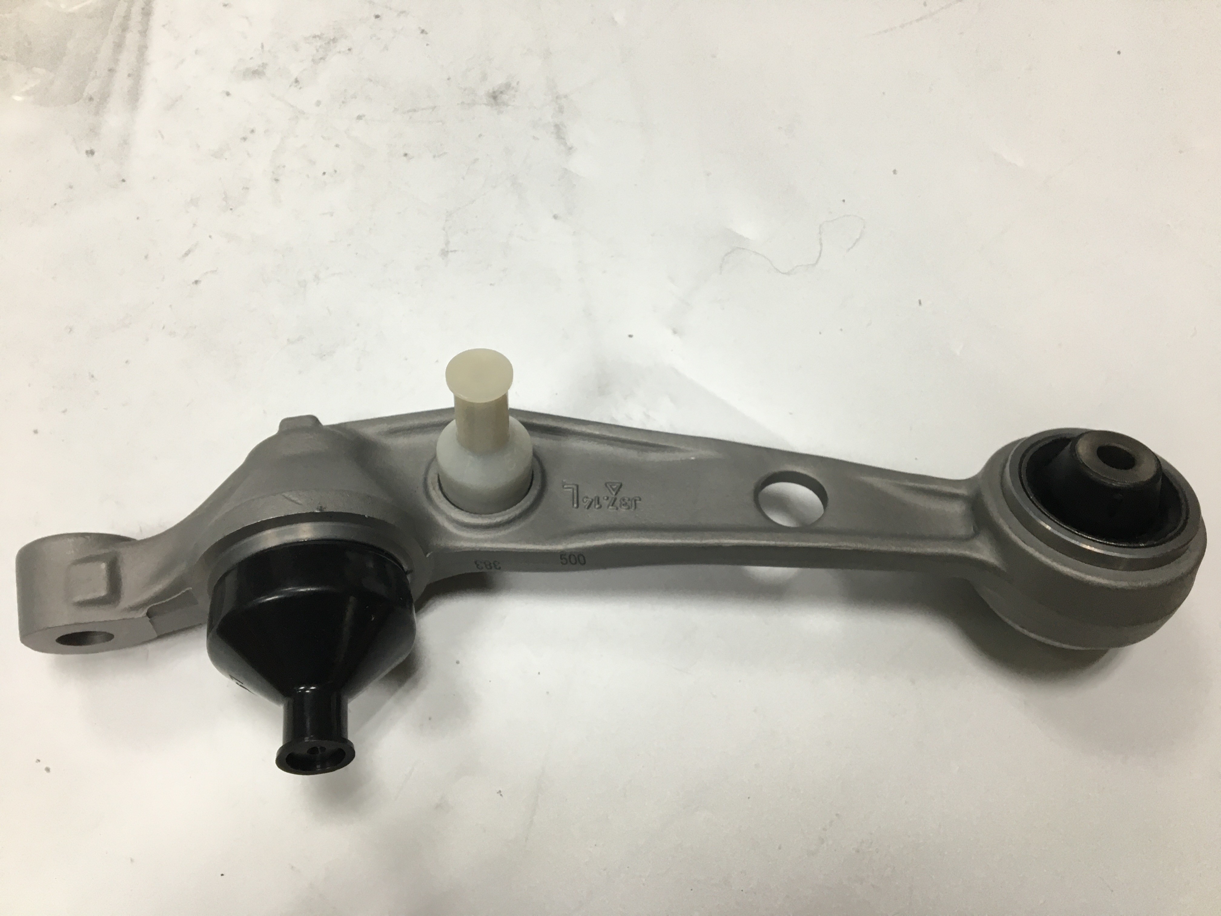 Lower Control Arm 31122180523 31126796294 31126796295 For Rolls Royce Phantom