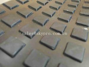  Car Horse Stall Rubber Mats Small Square Pattern Wear - Resisting Rubber Floor Sheeting Manufactures