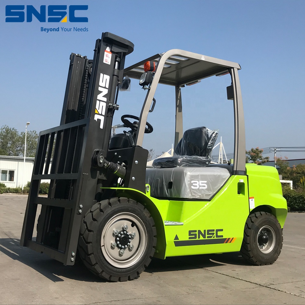 3.5 Ton 3000kg Triple Mast Diesel Forklift Off Road 4X4 Wheel Loader for Home on Farms