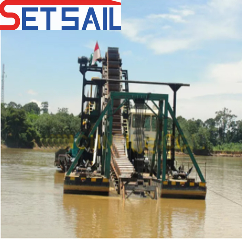 Durable Hull Chain Bucket River Mining Dredger for Lake Gold
