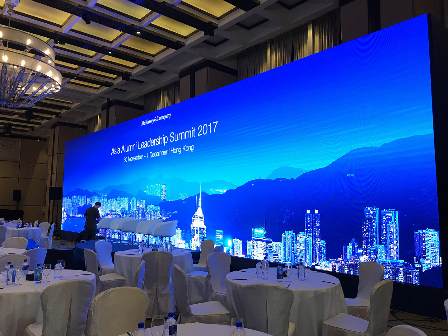 IP30 320x160mm 1200CD/M2 Full Color Led Display 3840Hz 16S Scanning