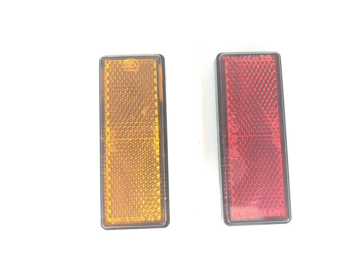 Safety Warning Pmma Trailer Reflectors Square Shape Red Yellow Color