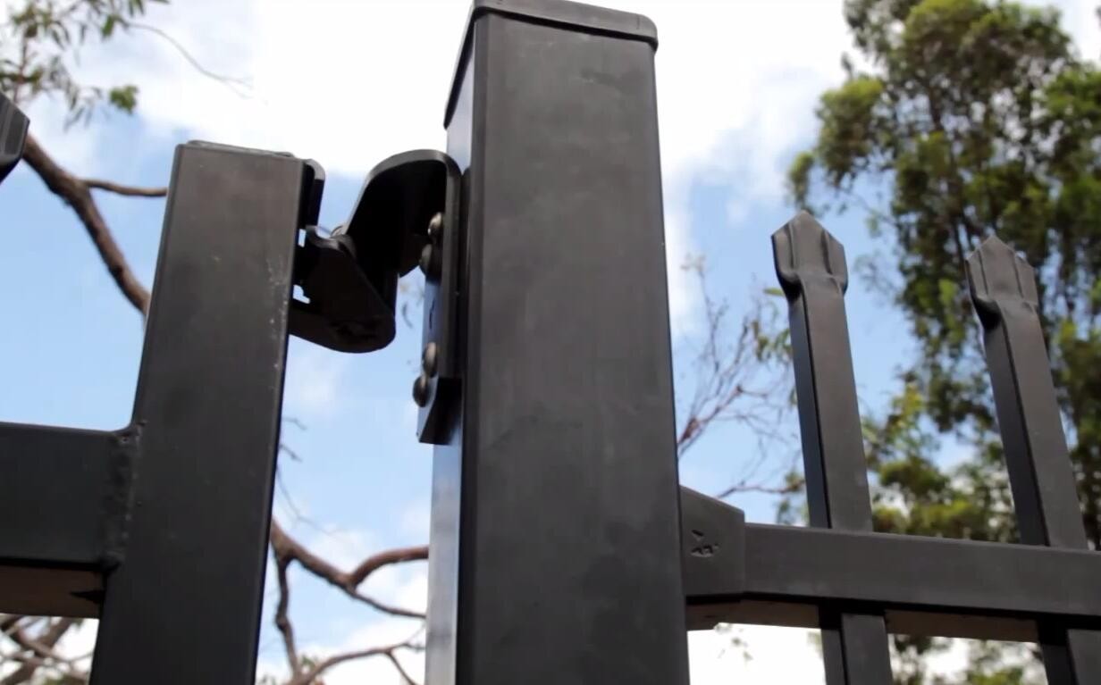 Commercial Galvanized Security Steel Fence Panels Tubular Coated POWDER 2 rails 3 rails 4 rails available