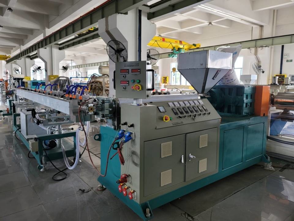 PVC Flexible Fire Hose Production Line Snake Skin Gas Pipe Extusion Line Garden Hose Machine