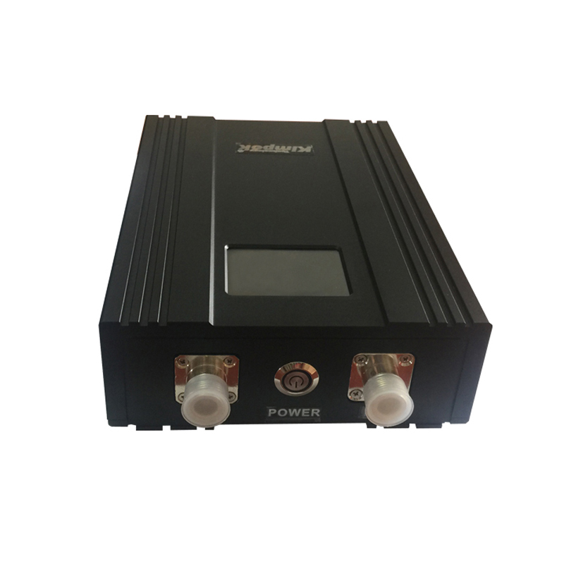 5km Tight Backpack COFDM Digital Wireless Video Audio Transmitter with 1/8 1/4 Guard Interval and Only 200ms Delay Time
