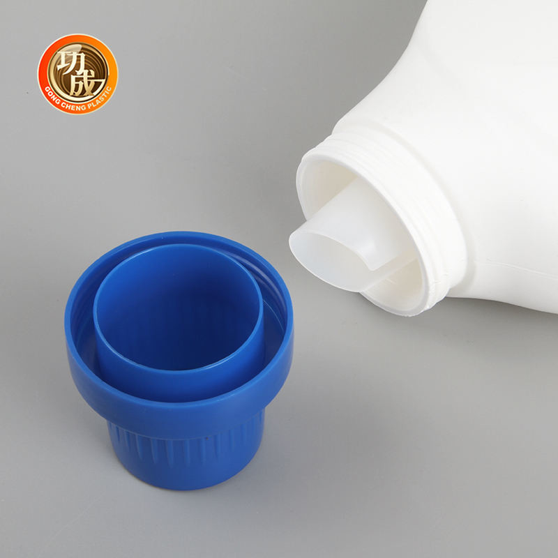 PE Empty Plastic Washing Detergent Bottle With Screw Cap Reusable
