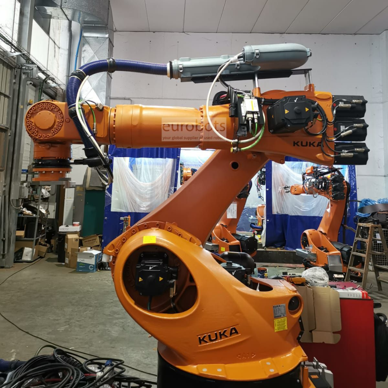 KUKA KR 360 R2830 F With CNGBS Finger Gripper And Robot Dress Pack For Pick And Place As Material Handling Equipment