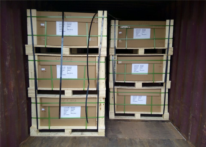 Anti Reflective Coating Low Iron Solar Glass With 3.2mm 4.0mm Thickness