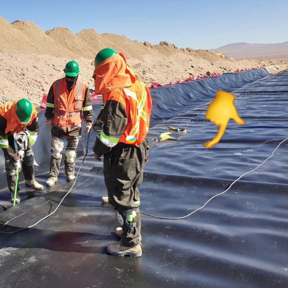 Both Side Smooth/Textured 0.5mm HDPE Geomembrane Liner Sheet for Fish Farming Pond Liner