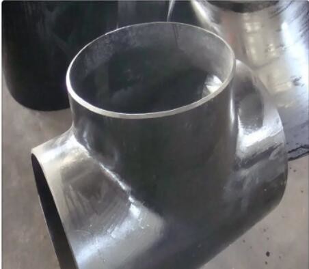 A335 P11 Seamless Alloy Steel Tee 1 - 12 Inch Seamless Steel Tee