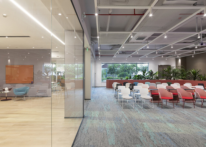 Frameless Glass Partition Wall Double Tempered Glass Wall High Quality Partition With Door For Office Division