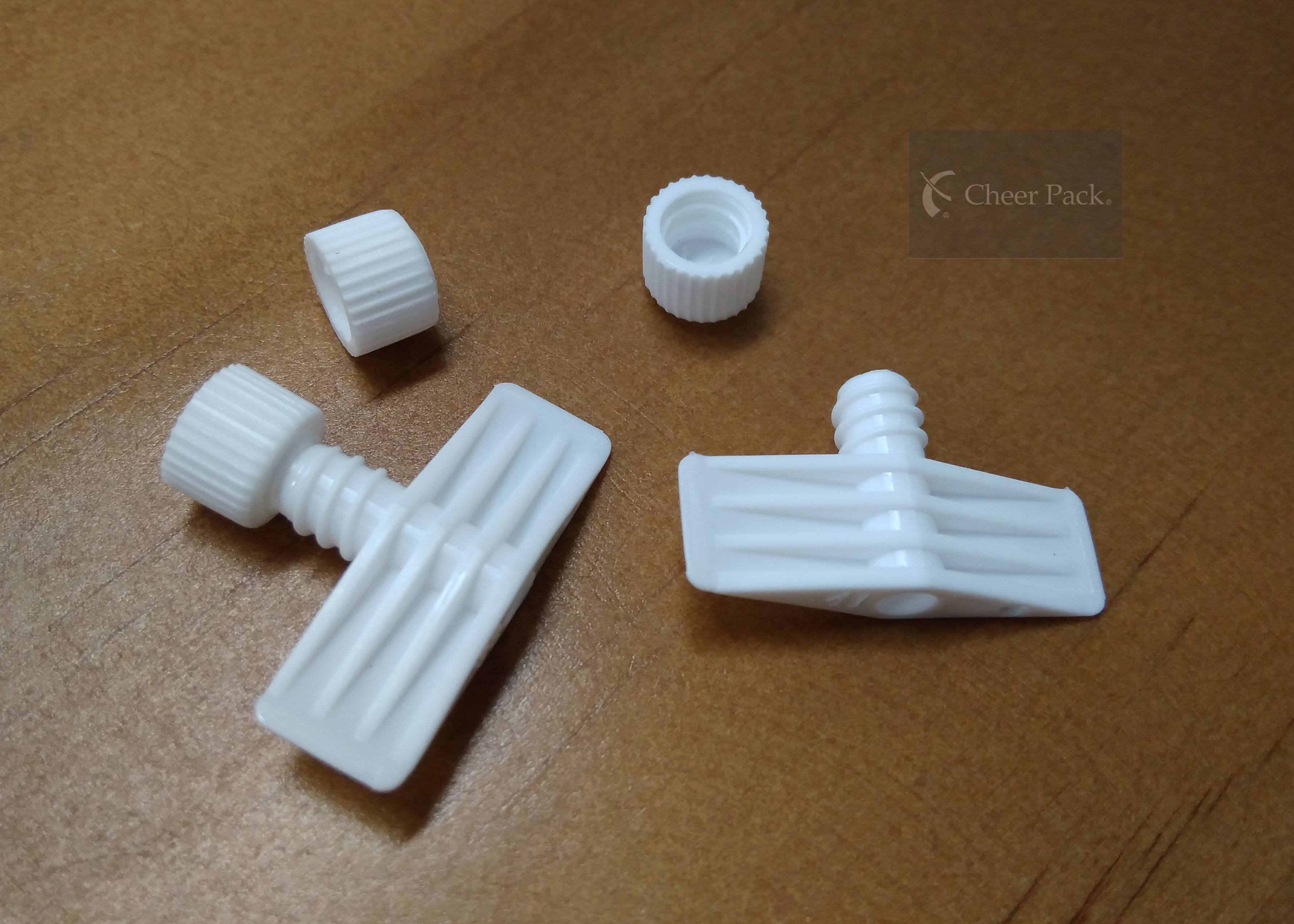 Integrated Style Plastic Twist Spout Cap For Stand Up Pouch , 4 Millimeter Diameter