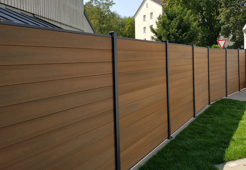 Dark Gray Wood Plastic Composite Panel Outside Courtyard Pergola Board Partition 170x24mm