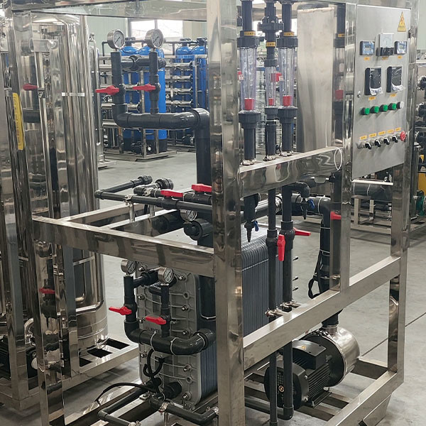 Energy Efficient Electric Ultrapure Water Purification Machine For Laboratory Water