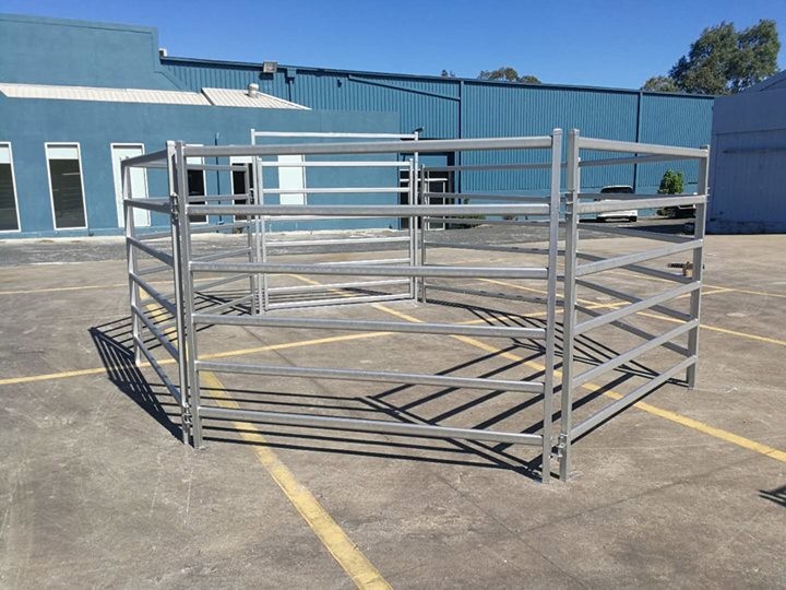 Cattle Horse round Yard Panels 1.5m Gate. Locking Pins. Victoria