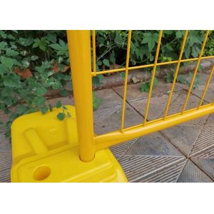  Different Plastic Feet 2.1m Tall Temporary Security Fence Manufactures