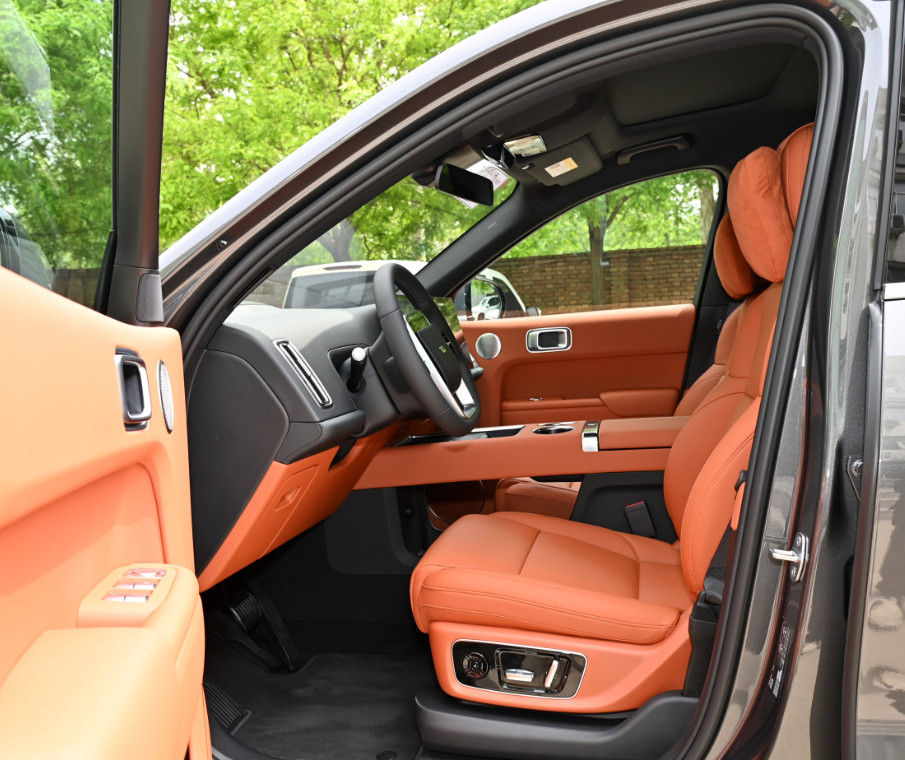 Hot-Sell Electric LI L8 2023 Air Extended Range 154 HP 2 motor 4 WD 6 seats SUV