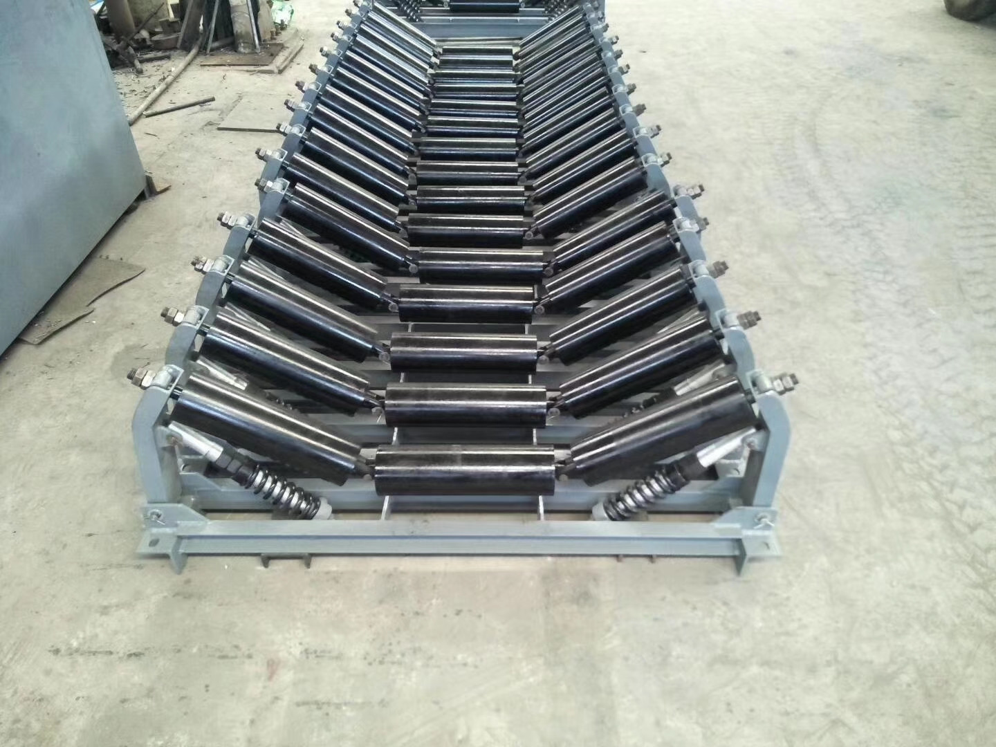 Anti Magnetic V Return Conveyor Belt Idlers Grain Transportation