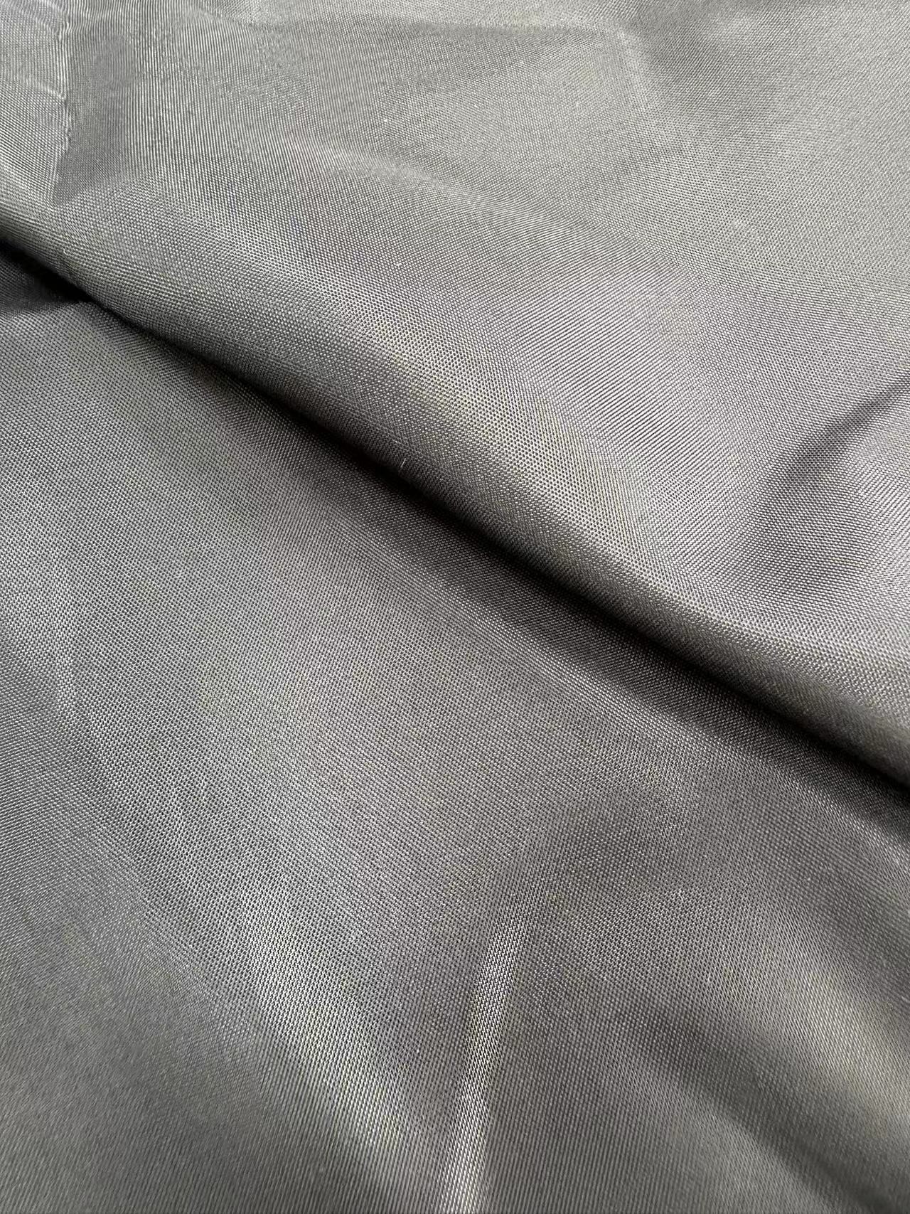 58GSM 100%P 63D*63D 210T Taffeta