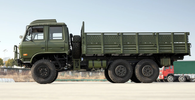 10T 12T 15T All Wheel Drive Desert Diesel Off Road Truck With ESC And Large Capacity