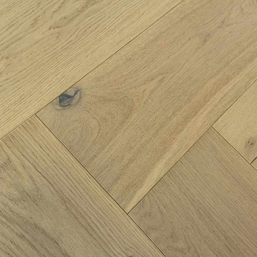 Living Room Engineered Wood Flooring Plank With Art Parquet Design