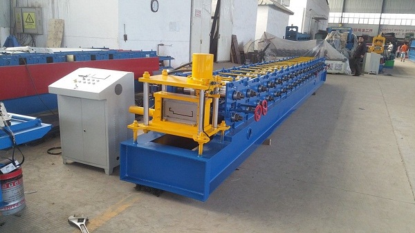 Yellow Steel Door Frame Making Machine Cr12 Hydraulic Cutting