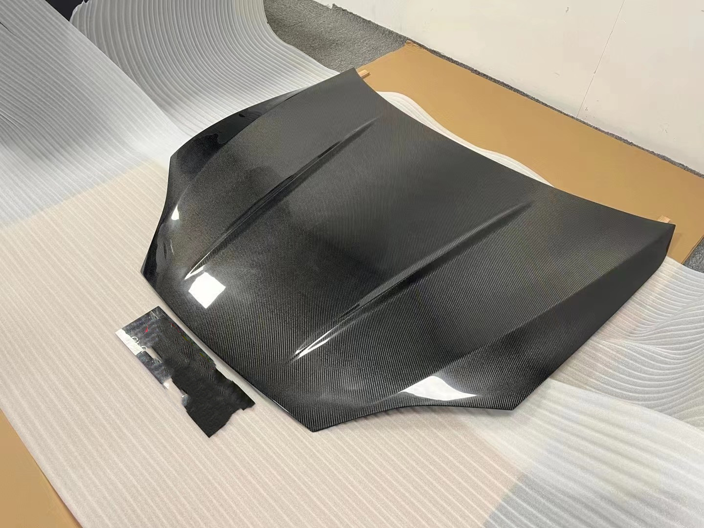 Model S Tesla Body Kit 2017 - 2019 Rear Bumper Spoiler Hood Engine