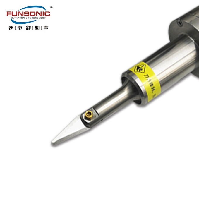 30Khz Ultrasonic Thermoplastic Resin Sheet Cutting Device Machinery Fitting With Replacement Blade