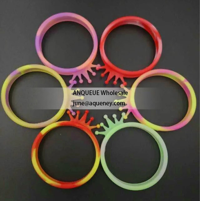 Wholesale Hot selling Fun shape mulit colors General Universal Silicone Ring frame Case