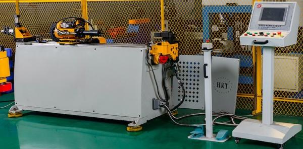 Multiple Stack Automatic Tube Bending Machine / Electric Steel Tube Bending
