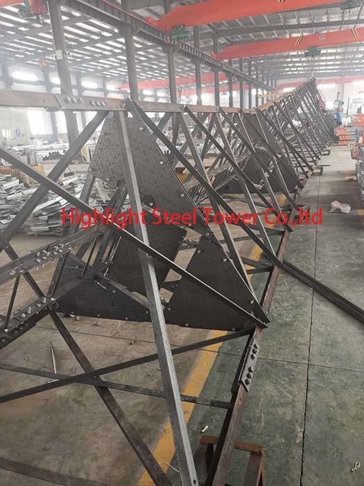 Three Legged 60 Degree Lattice Angle Steel Telecom Tower