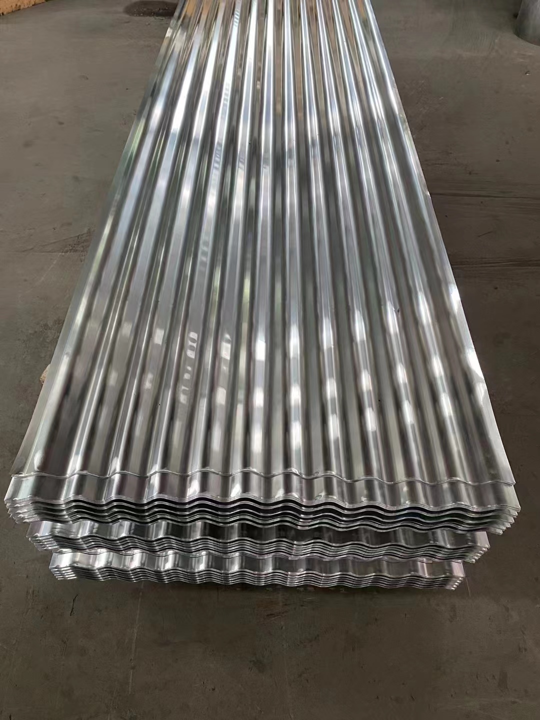 Direct Supply Galvanized Corrugated Sheet 3-8 Tons Coil Weight 1800-2000mm Length