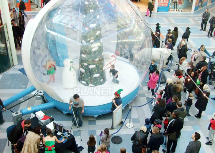 Custom LED 0.65mm PVC Inflatable Christmas Snow Globe