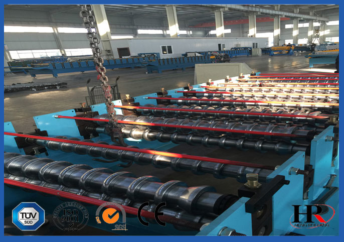 Low Noise Wall Panel Roll Forming Machine , Metal Roofing Equipment