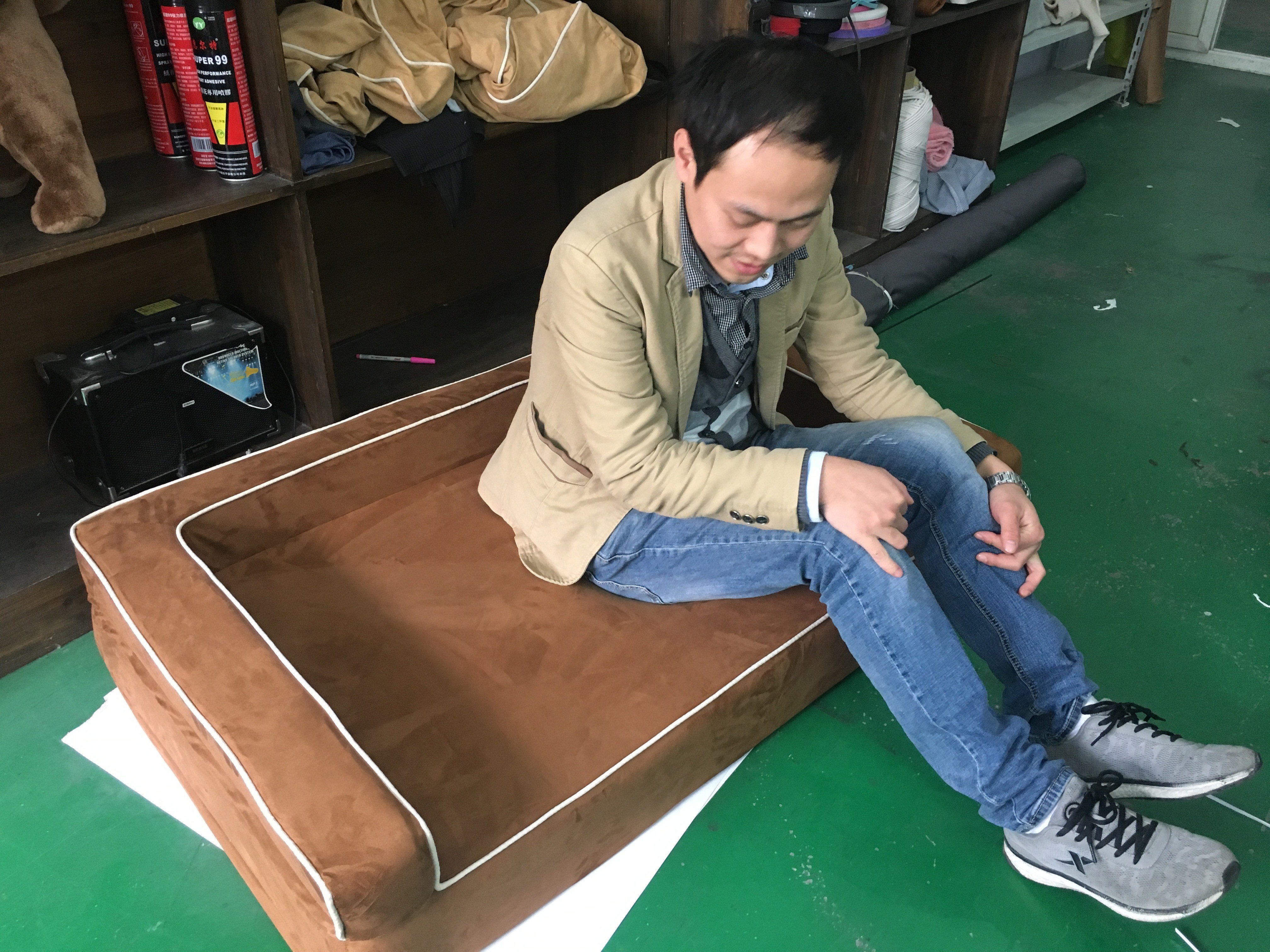 Waterproof Orthopedic Foam Dog Bed , Sofa Bolster Chipped Memory Foam Dog Bed