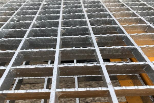 Industrial Welded Plain Type Serrated Bar Hot DIP Galvanizing Steel Structure