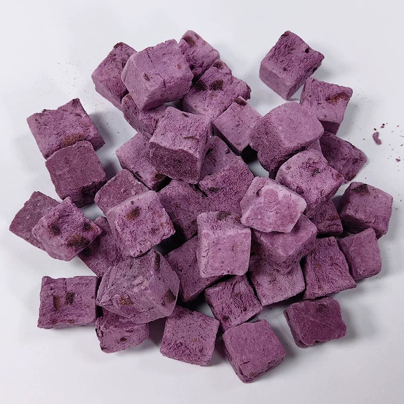 Delicious Freeze-dried Yogurt Cubes Low Calorie Strawberry Flavoured 50g For Children's Lunchboxes